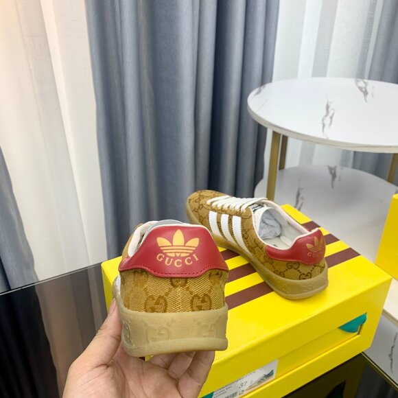 Adidas x Gucci Gazelle Sneaker Tan Monogram Wom - Picture 3 of 8